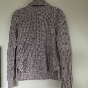 Abercrombie & Fitch Sweater